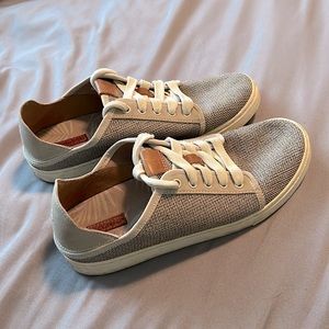 OluKai Women’s Slip-on Sneakers Size 8